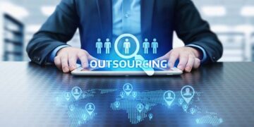 When-to-Outsource-Your-Business